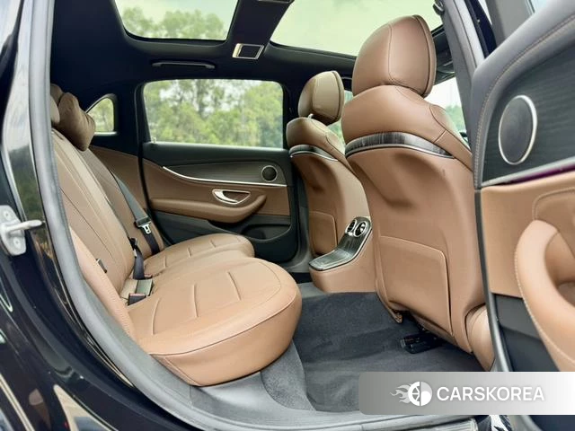 Mercedes-Benz E-class id 4277075 из Китая 12