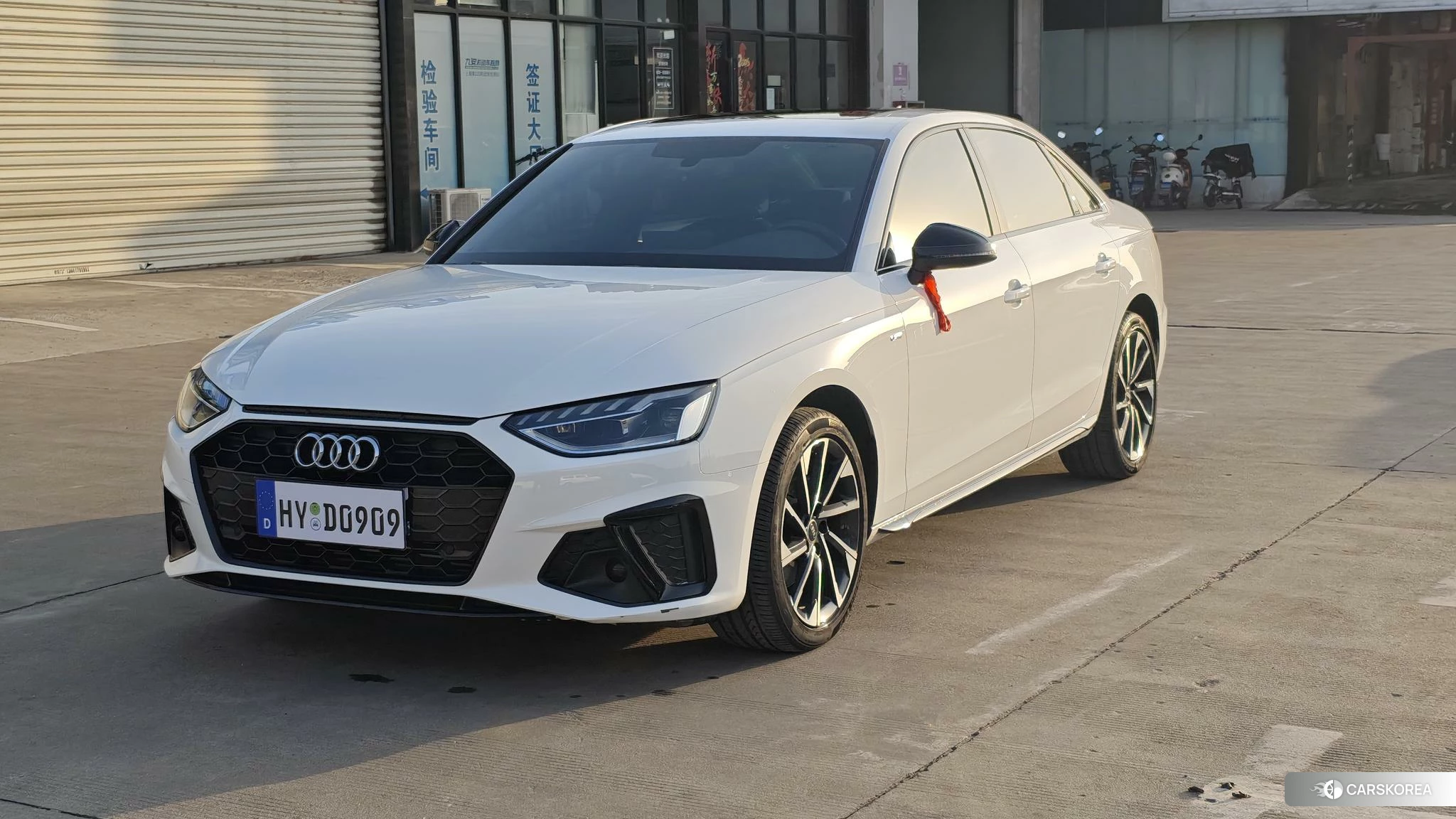 Audi A4L 2023 Белый из Китая, фото 2
