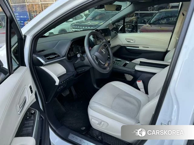 Toyota Grevia id 3920207 из Китая 7