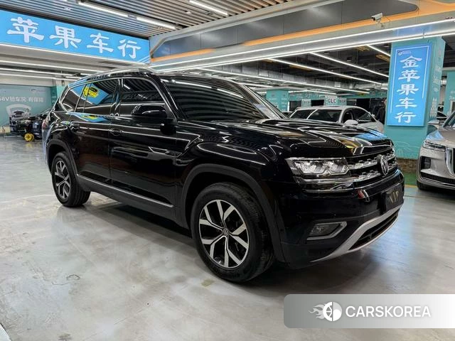 Volkswagen Tourang 2021 Черный из Китая, фото 4
