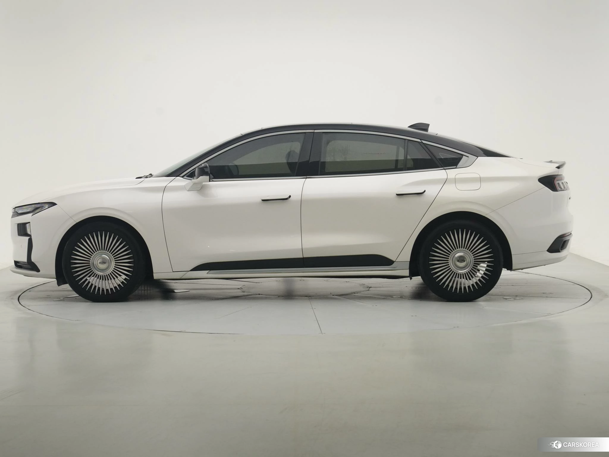 Ford Mondeo id 4514751 из Китая 12