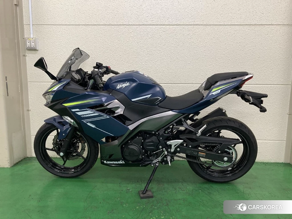 Проданный Kawasaki Ninja 400-2 2022 из Японии, фото 2