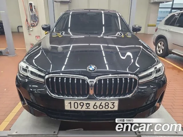 BMW 5 Series (G30) 2020 Черный из Кореи, фото 2