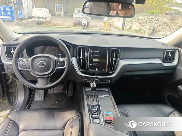 Volvo XC60 2018 Темно-серый из Китая, фото 3