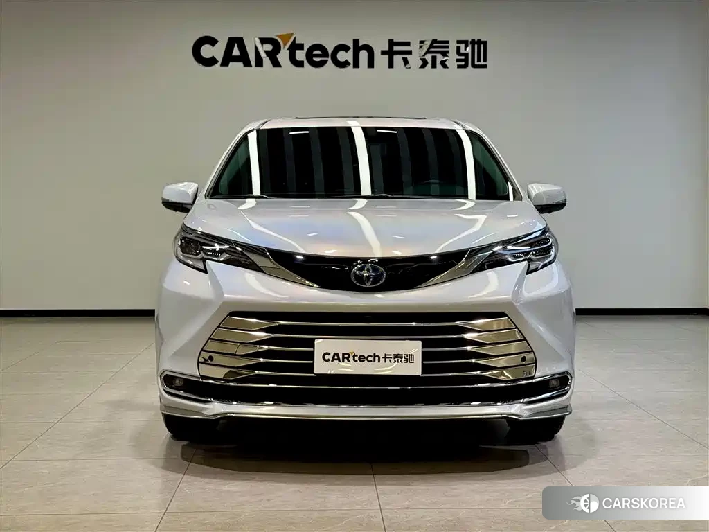 Toyota Sienna id 4599736 из Китая 12