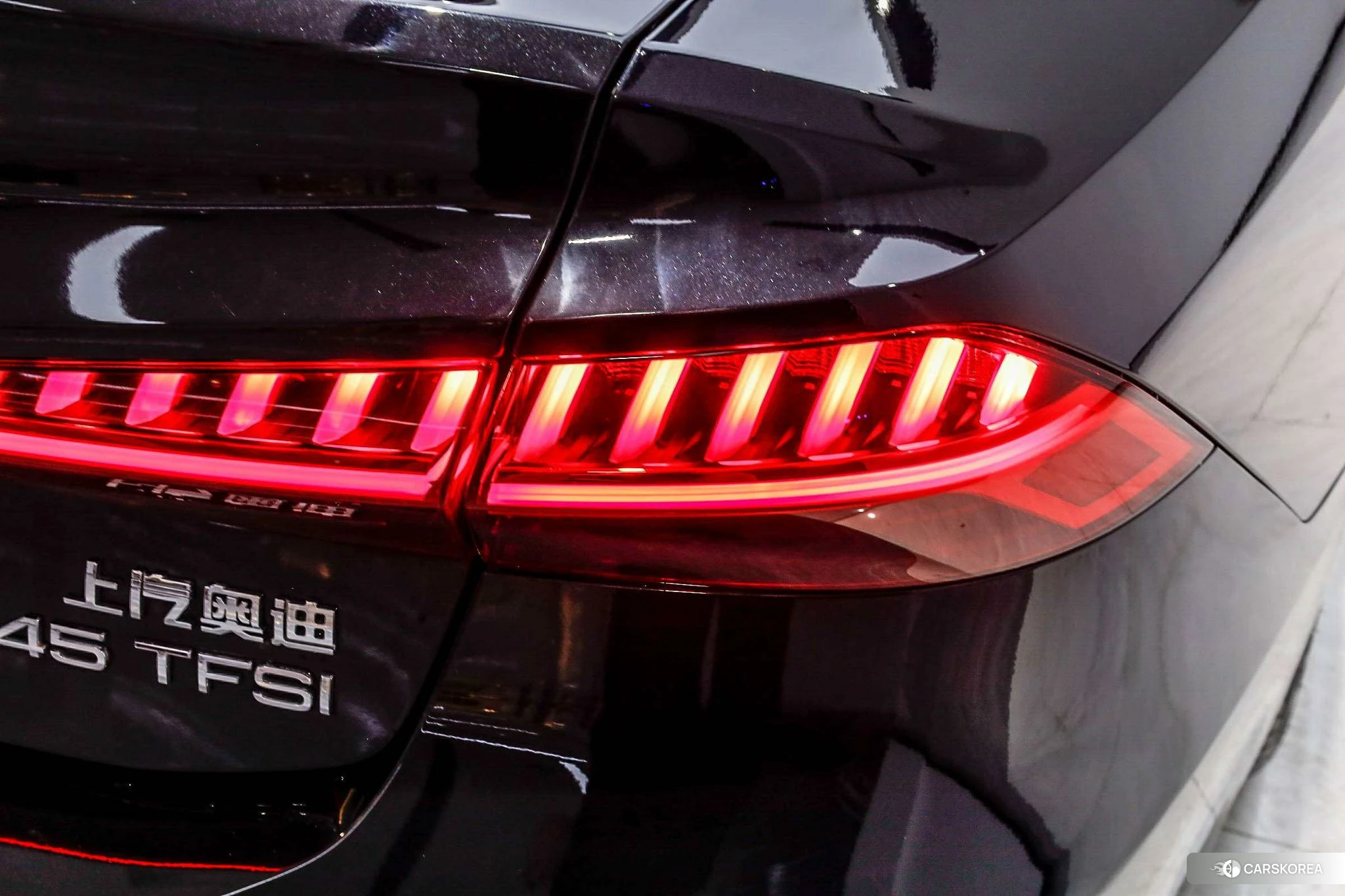 Audi A7L id 4467994 из Китая 12