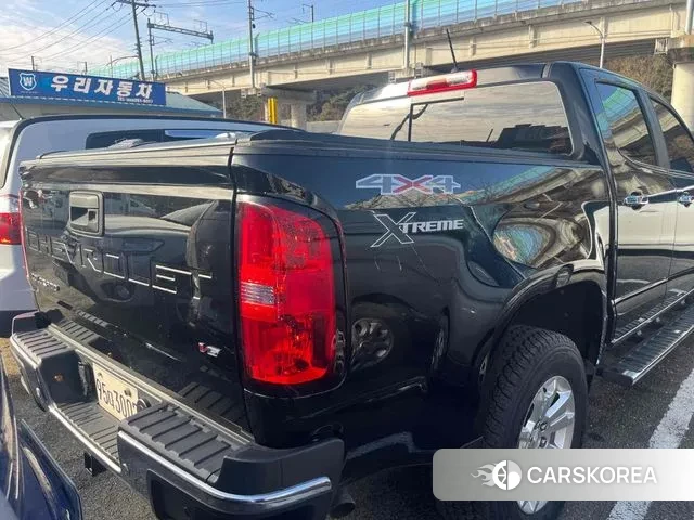 Chevrolet (GM Daewoo) Real New Colorado 2022 Черный из Кореи, фото 2