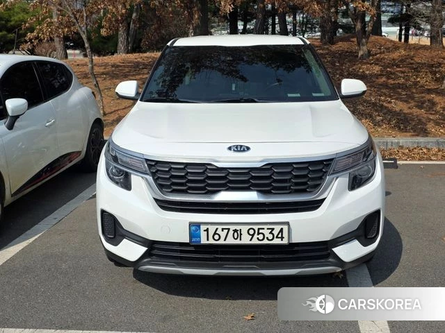 Kia Seltos 2021 Белый из Кореи, фото 2