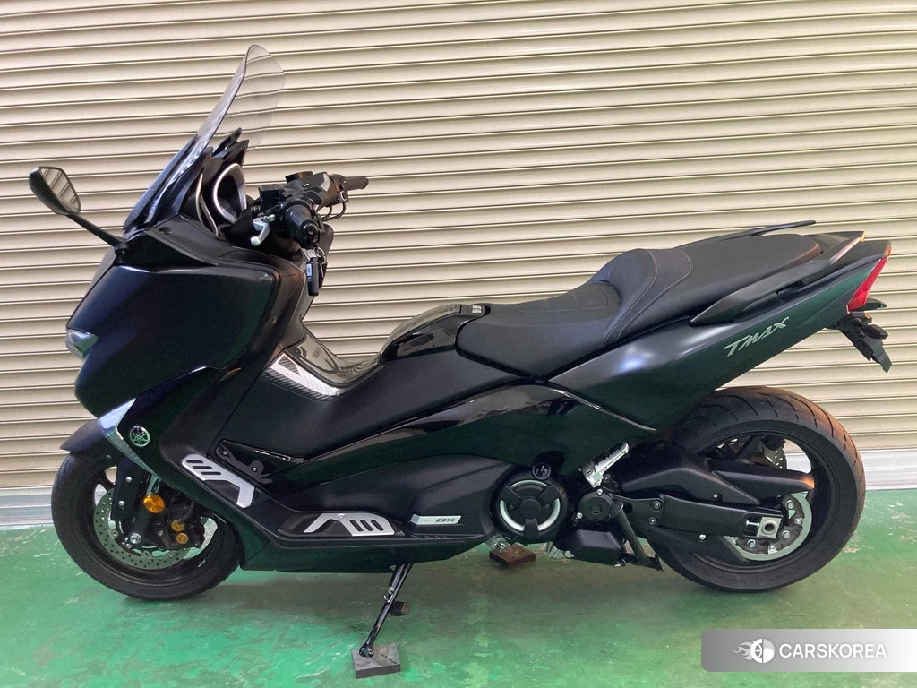 Проданный Yamaha T-MAX 530 DX 2017 из Японии