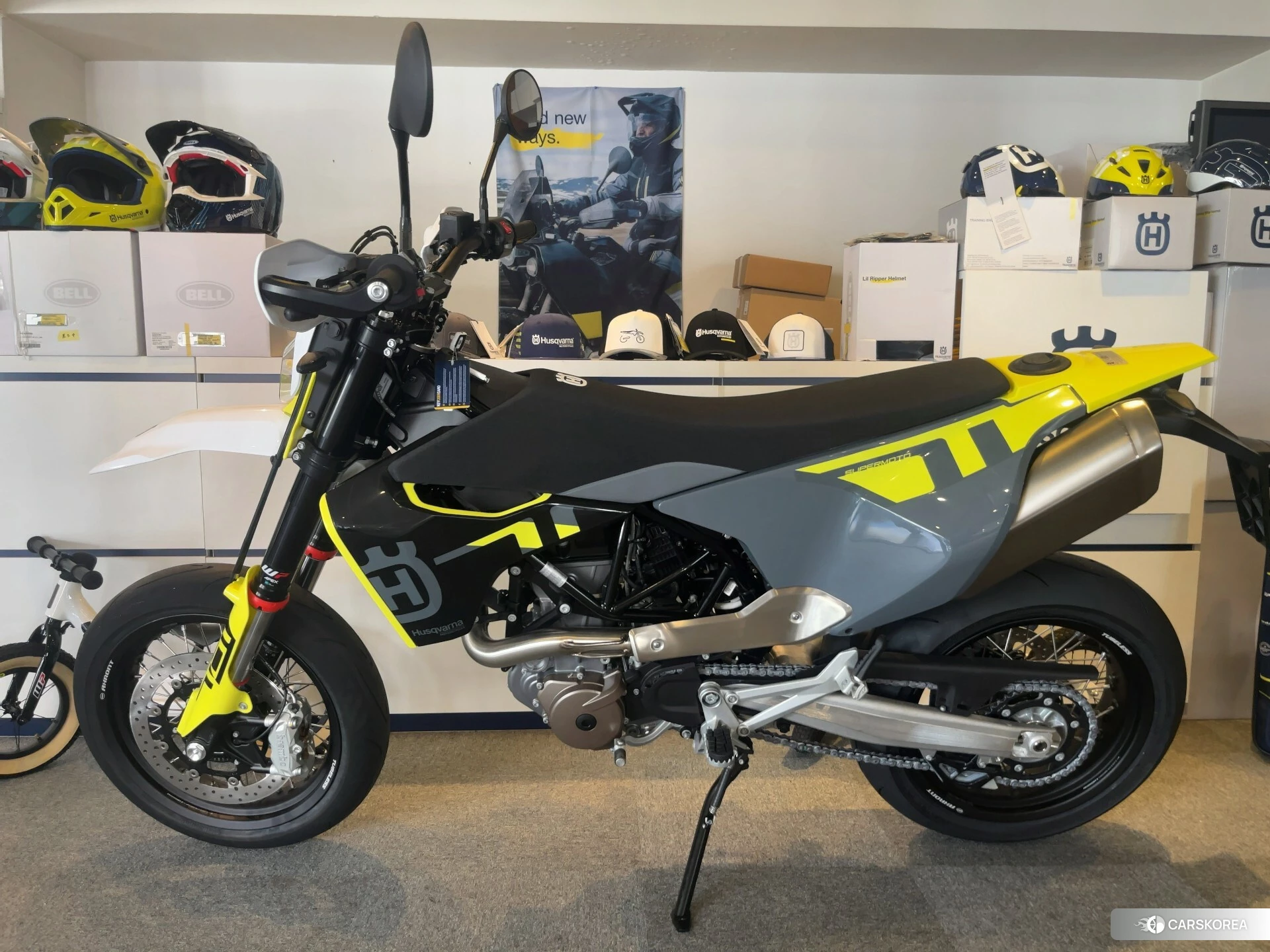 Husqvarna 701 SUPERMOTO 2024 из Японии, фото 3