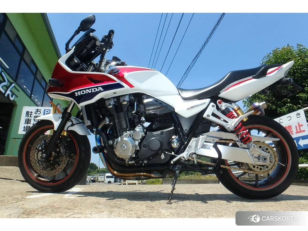 Проданный Honda CB1300SF BOLDOR ABS 2014 из Японии, фото 2