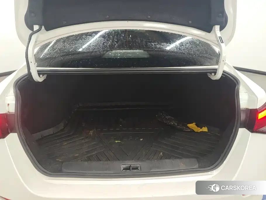 Nissan Sylphy id 4674408 из Китая 8