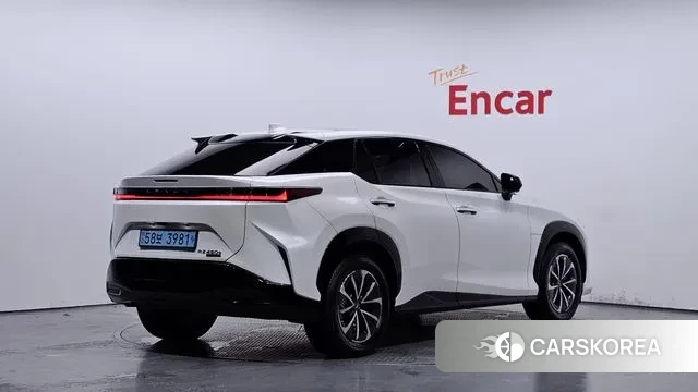 Lexus RZ450e id 3447221 из Кореи 12