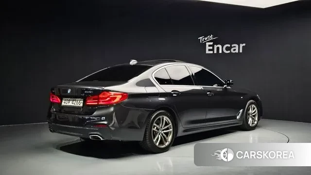 BMW 5 Series (G30) id 3319828 из Кореи 12