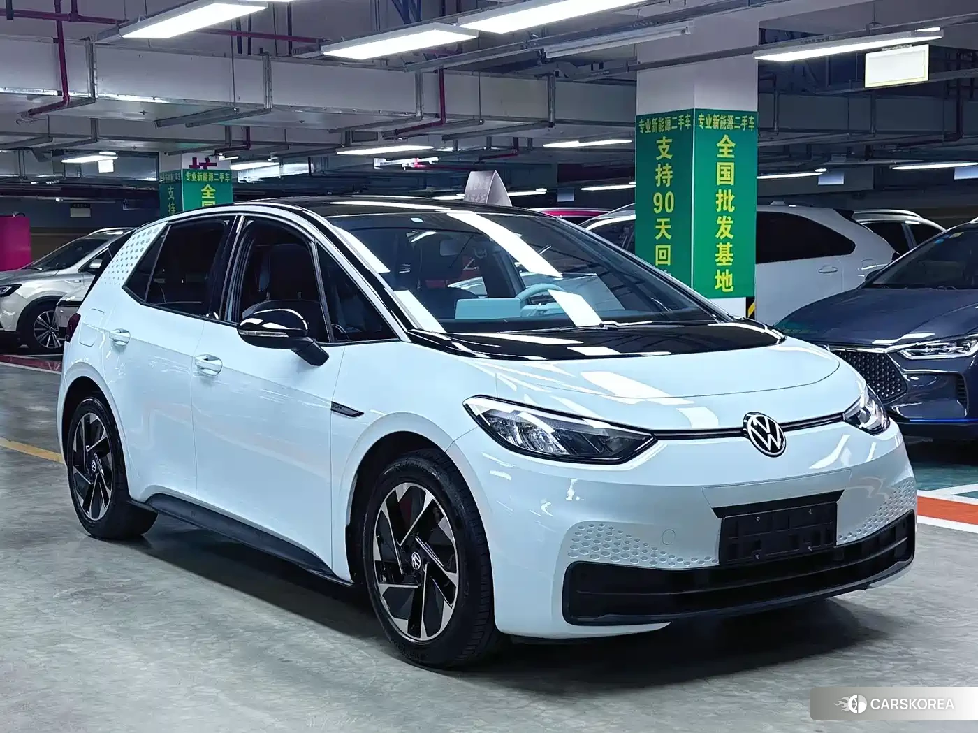 Volkswagen ID.3 2023 Белый из Китая, фото 3