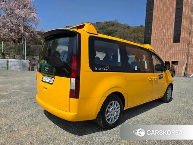 Hyundai Staria 2022 Желтый из Кореи, фото 5