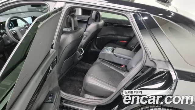 Hyundai Grandeur (GN7) id 2578981 из Кореи 12