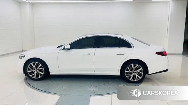 Mercedes-Benz E-Class W214 id 3057788 из Кореи 12