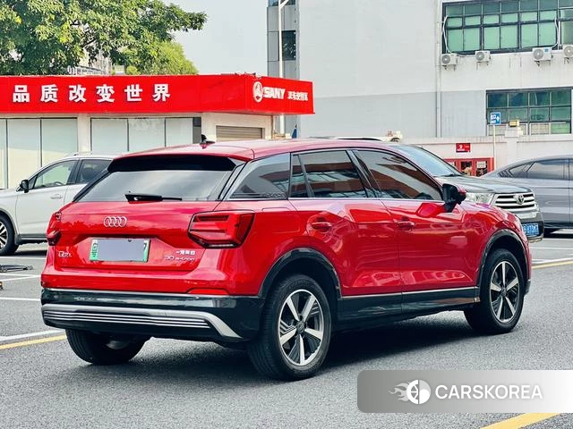 Audi Q2L e-tron 2021 Красный из Китая, фото 4