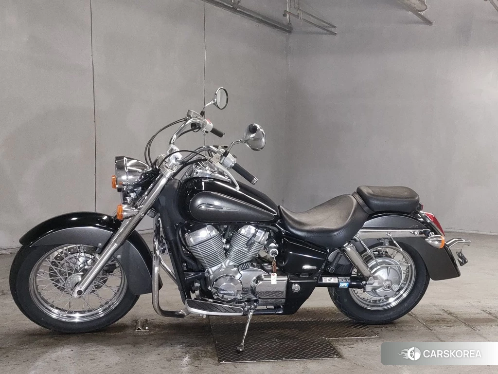 Проданный Honda SHADOW 400 CLASSIC 2013 из Японии, фото 2