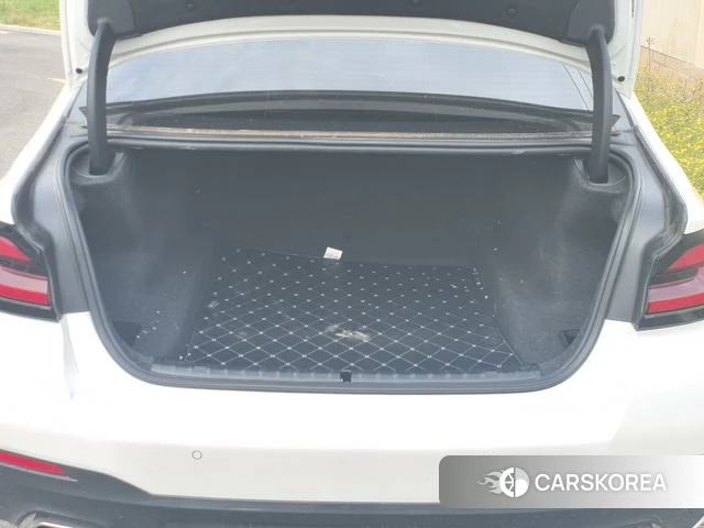 BMW 5 series id 4300406 из Китая 9