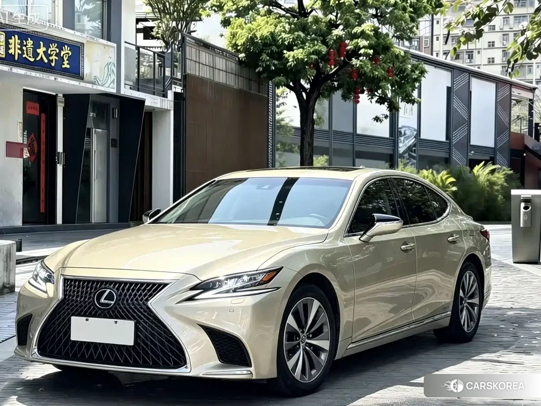 Lexus LS 2018 Silver/gray из Китая, фото 2