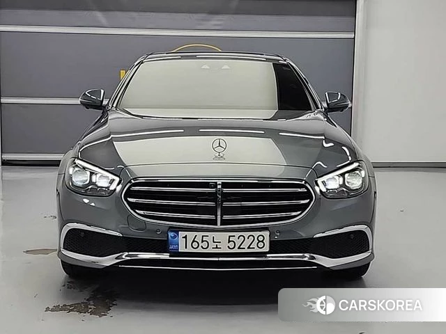 Mercedes-Benz E-Class W213 2022 Серый из Кореи, фото 2