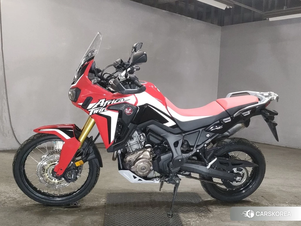 Проданный Honda CRF1000L AFRICA TWIN 2016 из Японии