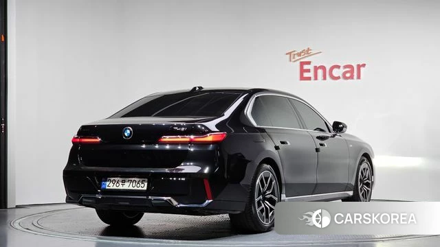 BMW 7 Series (G70) id 3896910 из Кореи 12