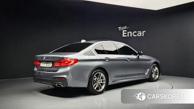 BMW 5 Series (G30) id 3558051 из Кореи 12