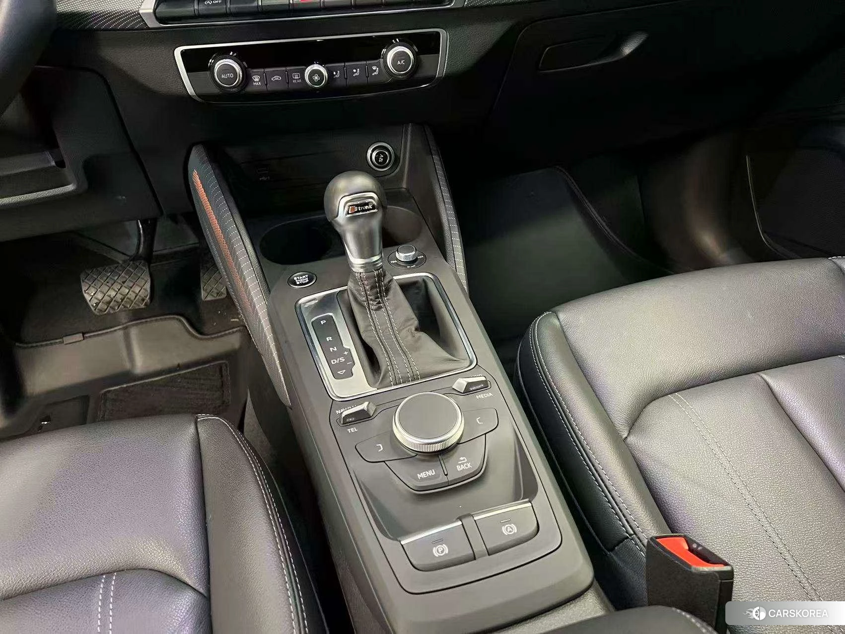 Audi Q2L 2023 Серебристо-серый из Китая, фото 6