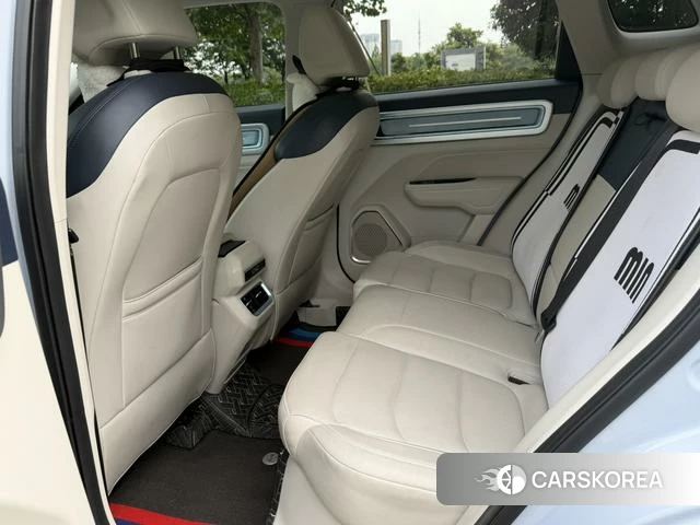 Geely Automobile Geely ICON 2024 Синий из Китая, фото 3