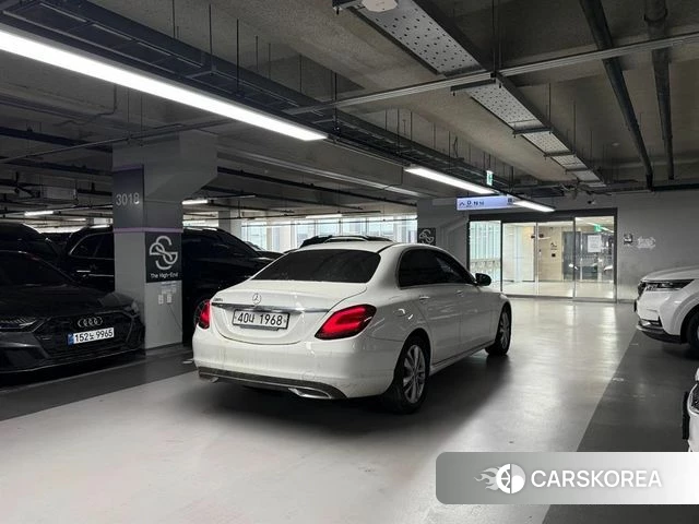 Mercedes-Benz C-Class W205 2019 Белый из Кореи, фото 5