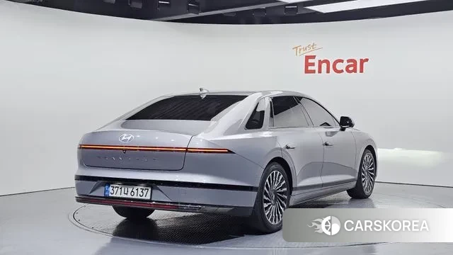 Hyundai Grandeur (GN7) id 3462693 из Кореи 12