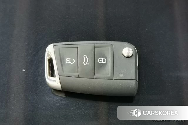 Volkswagen Lavida id 4279255 из Китая 12