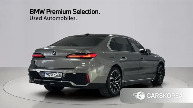 BMW 7 Series (G70) id 3644055 из Кореи 12