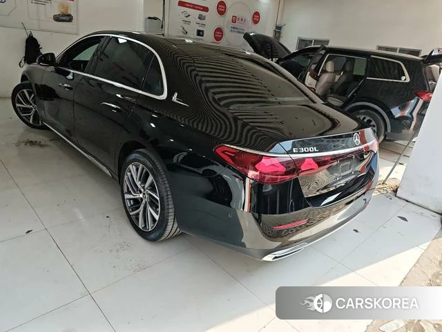 Mercedes-Benz E-class id 3907995 из Китая 2