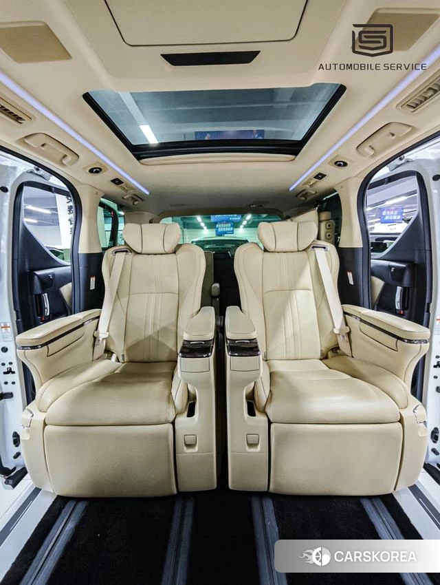 Toyota Elfa 2022 Белый из Китая, фото 2