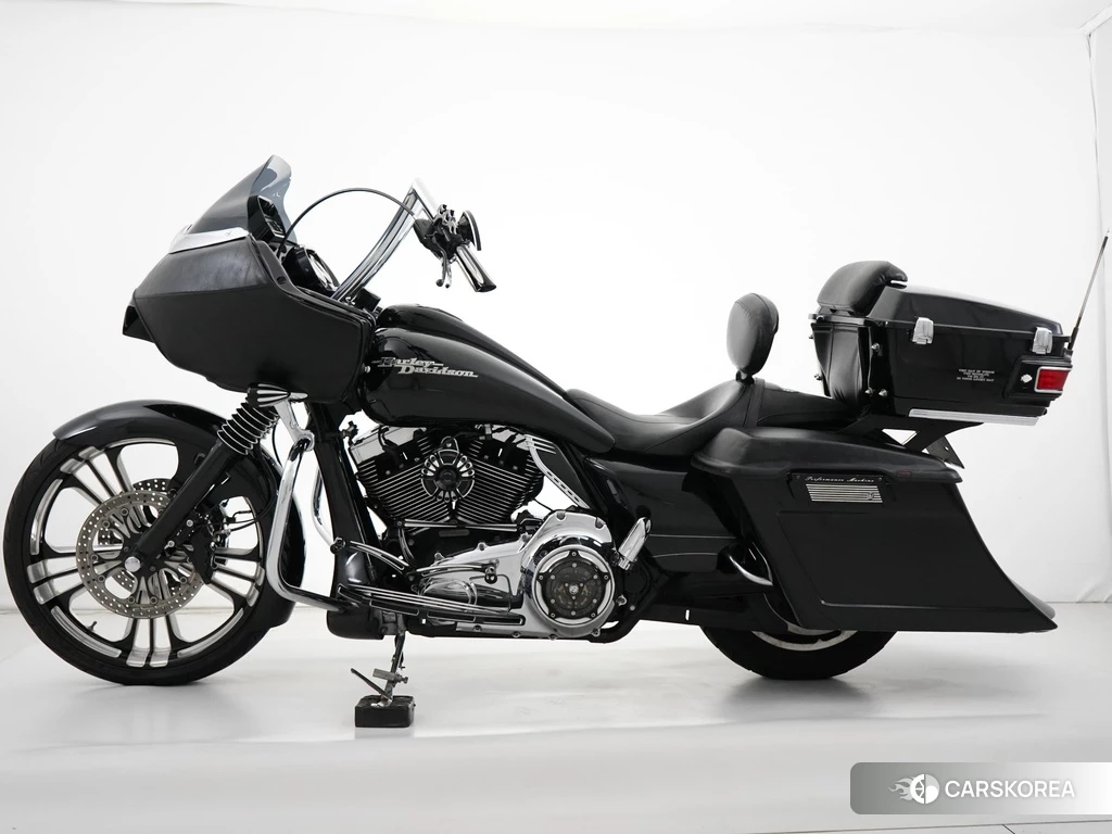 Проданный Harley-Davidson Road Glide FLTRX1580 2011 из Японии, фото 2