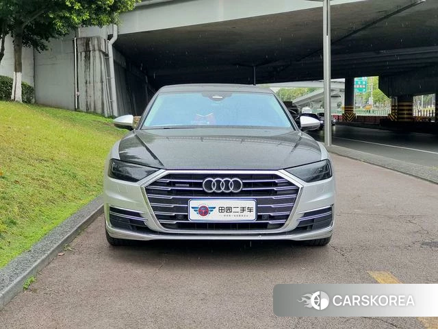 Audi A8 2021 Серебристо-серый из Китая, фото 2