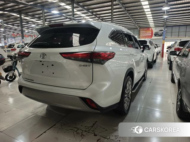 Toyota Highlander 2025 Белый из Китая, фото 4