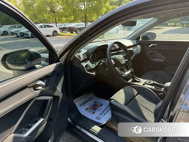 Audi Q3 2021 Серебристо-серый из Китая, фото 2