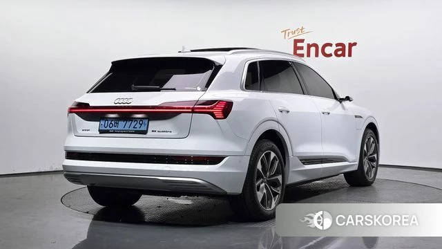 Audi e-Tron id 4475994 из Кореи 12