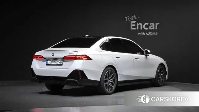 BMW 5 Series (G60) id 4387738 из Кореи 12