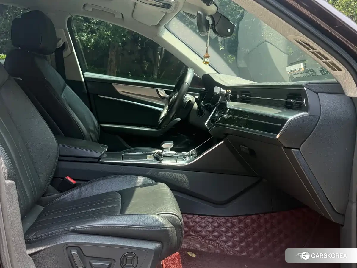 Audi A6L id 4546666 из Китая 12
