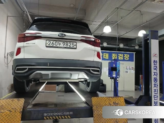 Kia Seltos 2019 Белый из Кореи, фото 2