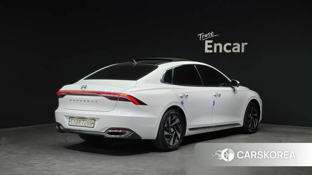 Hyundai The New Grandeur IG Hybrid id 4317657 из Кореи 12