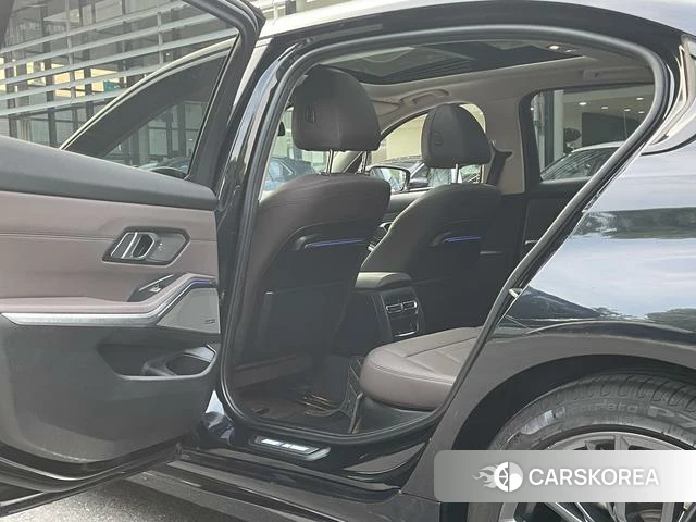 BMW 3 series id 4265532 из Китая 7