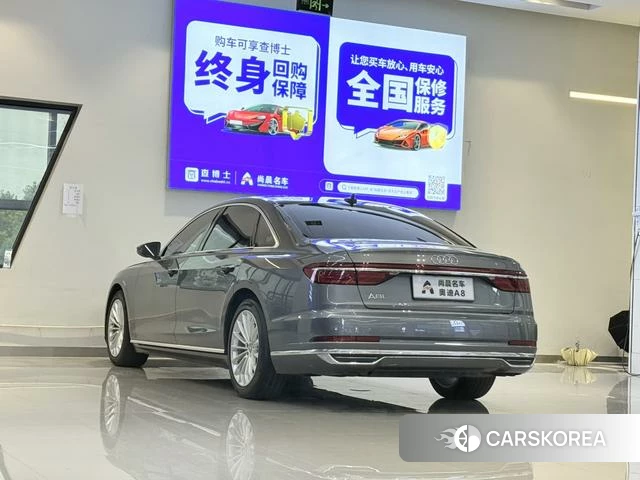 Audi A8 id 4392056 из Китая 9