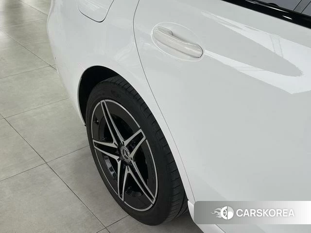 Mercedes-Benz Class C id 4300065 из Китая 12